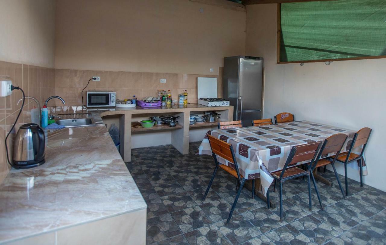 Amalia Hotel Zaliznyy Port Ngoại thất bức ảnh